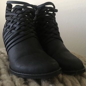 Black Merona Booties👠🖤